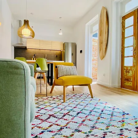 Casa Mouzi - Casa de Férias Matosinhos (Porto)