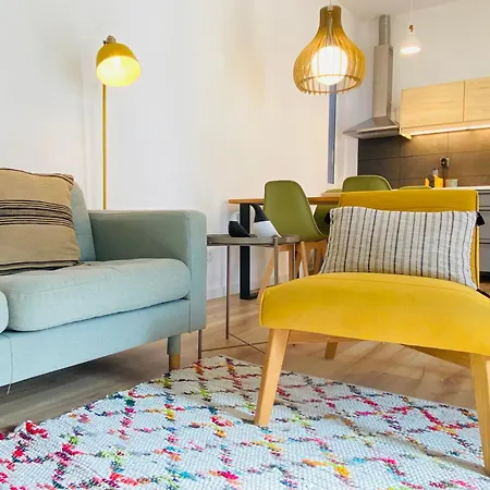 Casa Mouzi - *